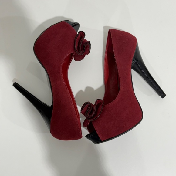 “Flirty in Red” Pin Up Couture Heels | Ruffle Peep-Toe Pumps | Vintage-Inspired - Picture 5 of 9